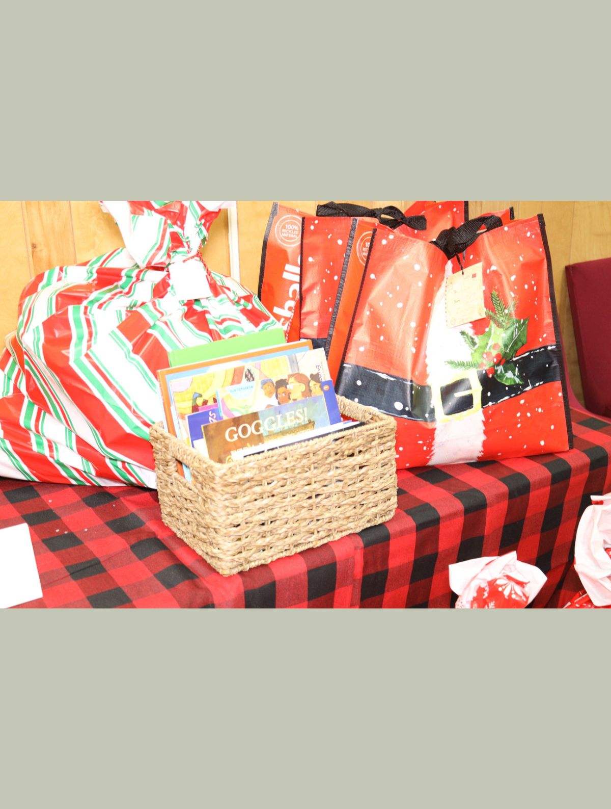 Loudon Slideshow 1 v2
